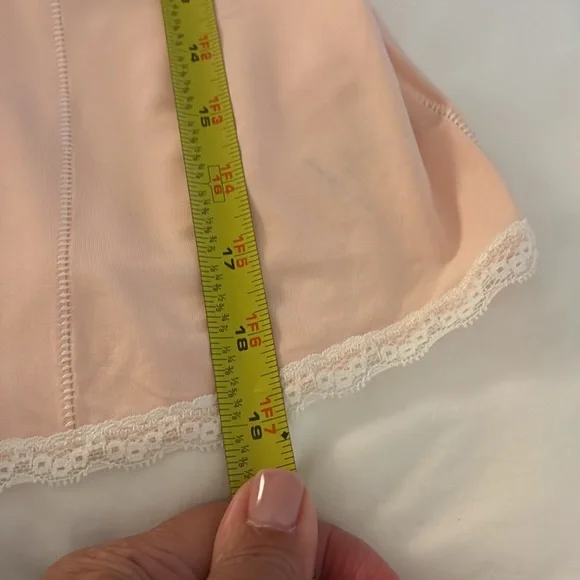 GUIZIO Dainty Light Pink Camisole - Picture 6 of 11